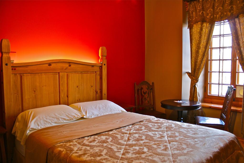 Hotel Manoir Ramezay à Marieville Chambre photo