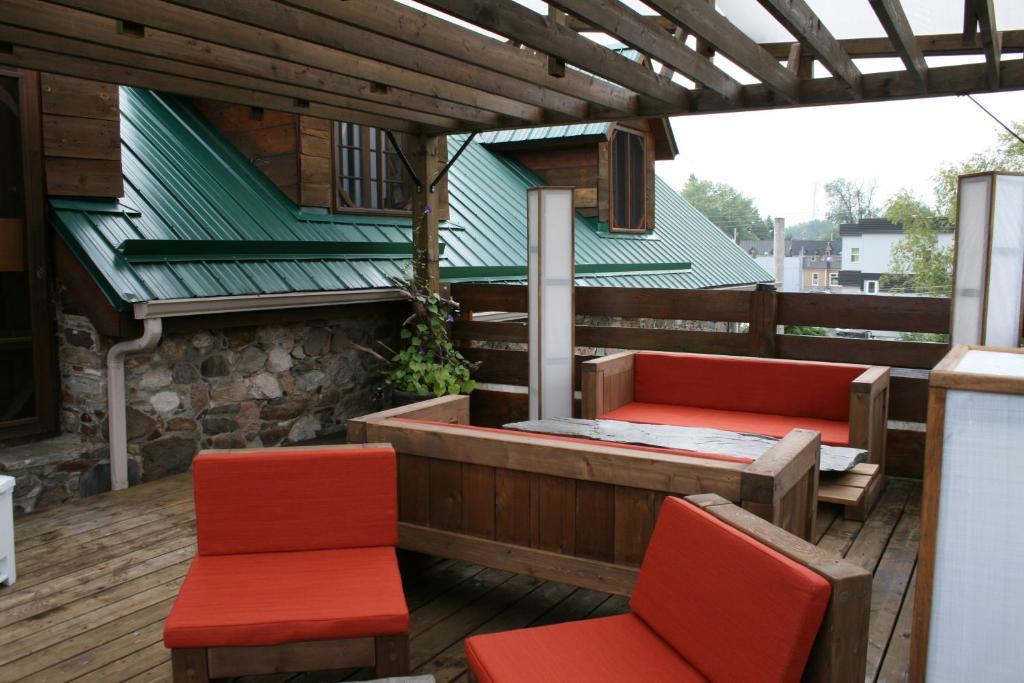 Hotel Manoir Ramezay à Marieville Extérieur photo