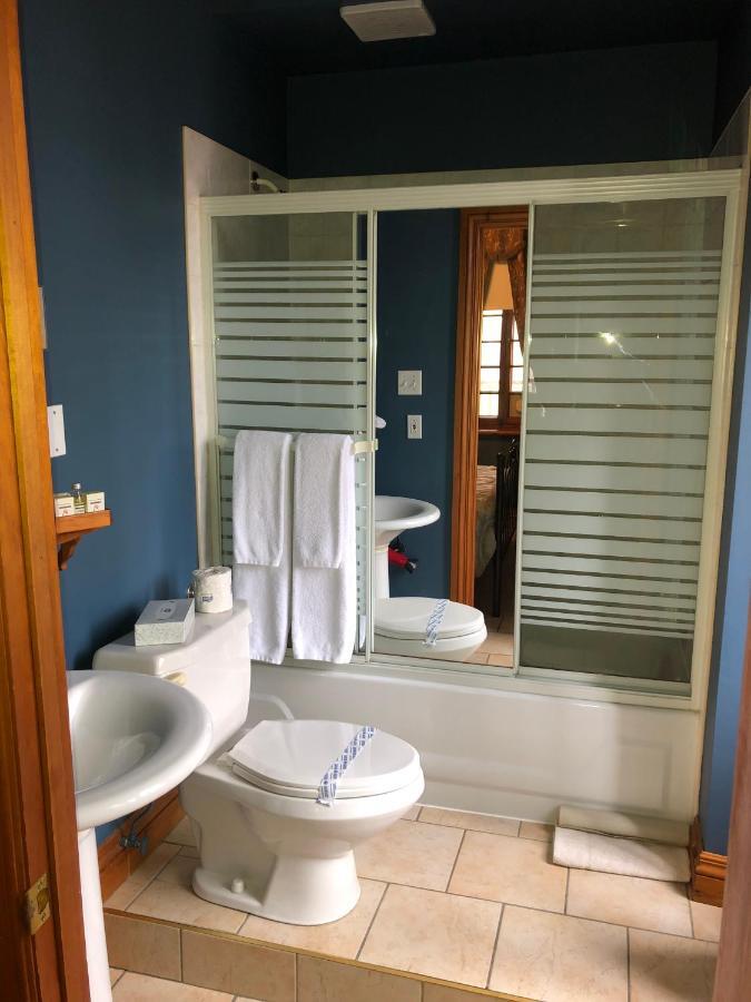 Hotel Manoir Ramezay à Marieville Extérieur photo