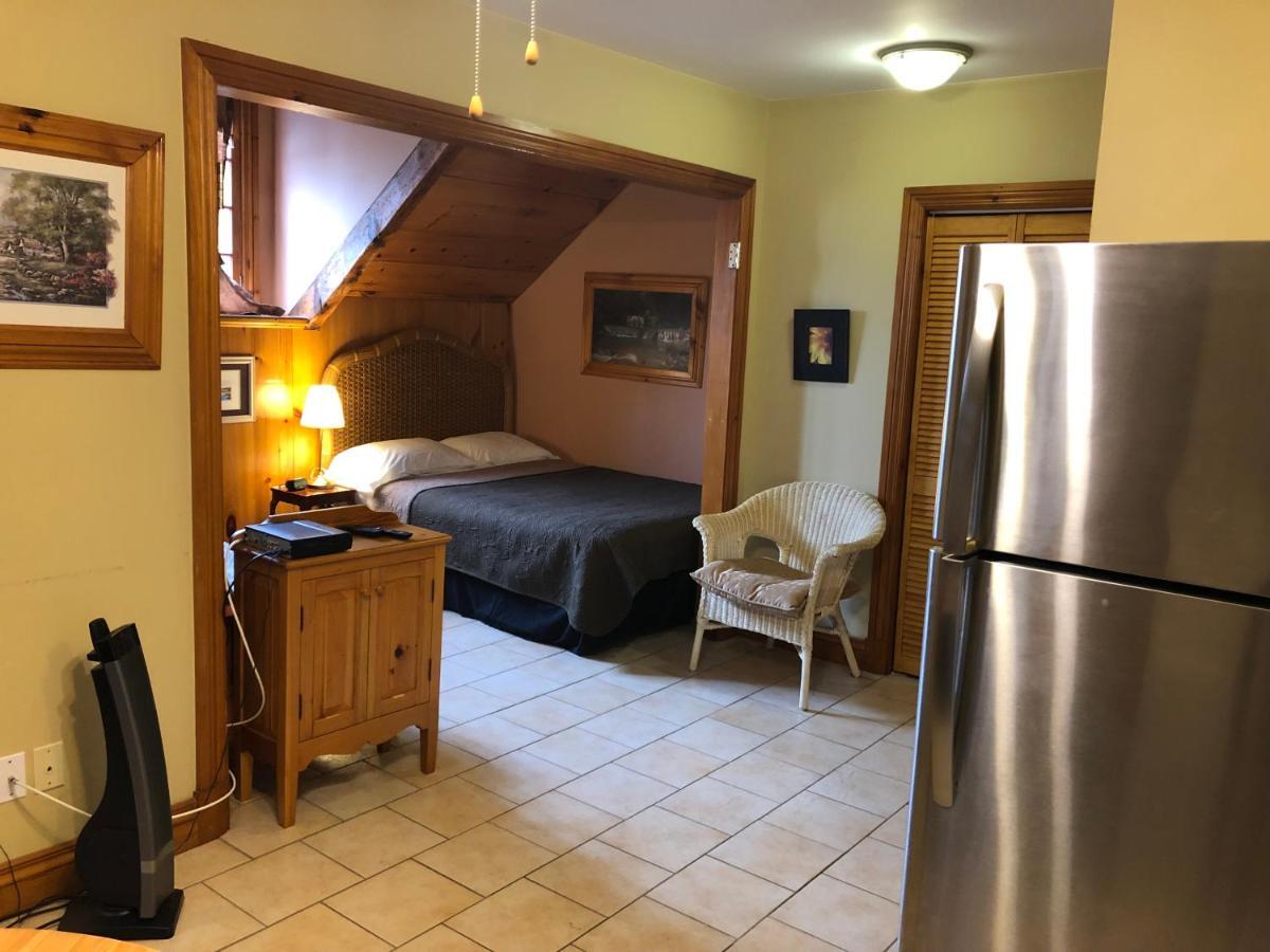 Hotel Manoir Ramezay à Marieville Extérieur photo