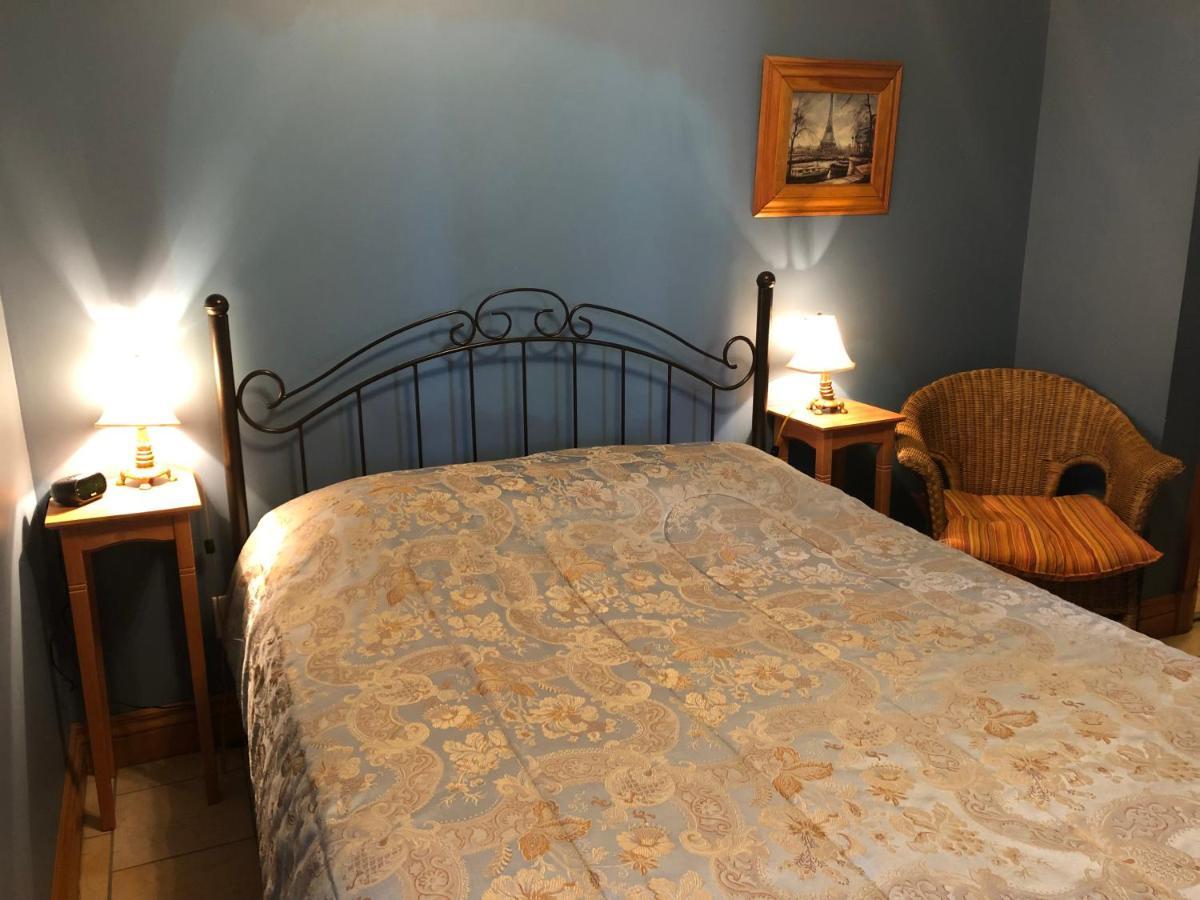 Hotel Manoir Ramezay à Marieville Extérieur photo