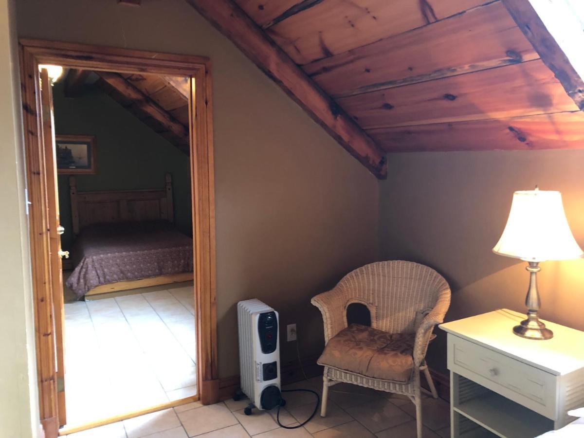 Hotel Manoir Ramezay à Marieville Extérieur photo